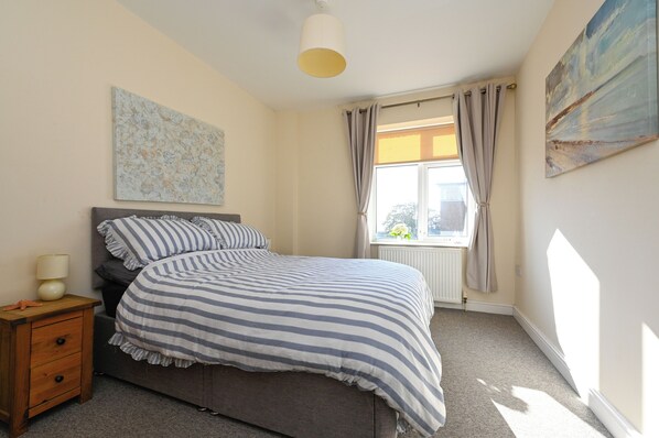 Room - Seaview Flat2 by Hunstanton Holidays (Hunstanton)