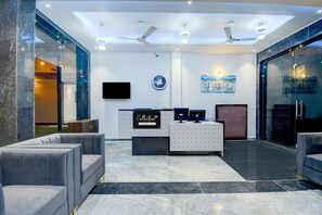 House | Reception - Deluxekhandaka Villa (Amer)