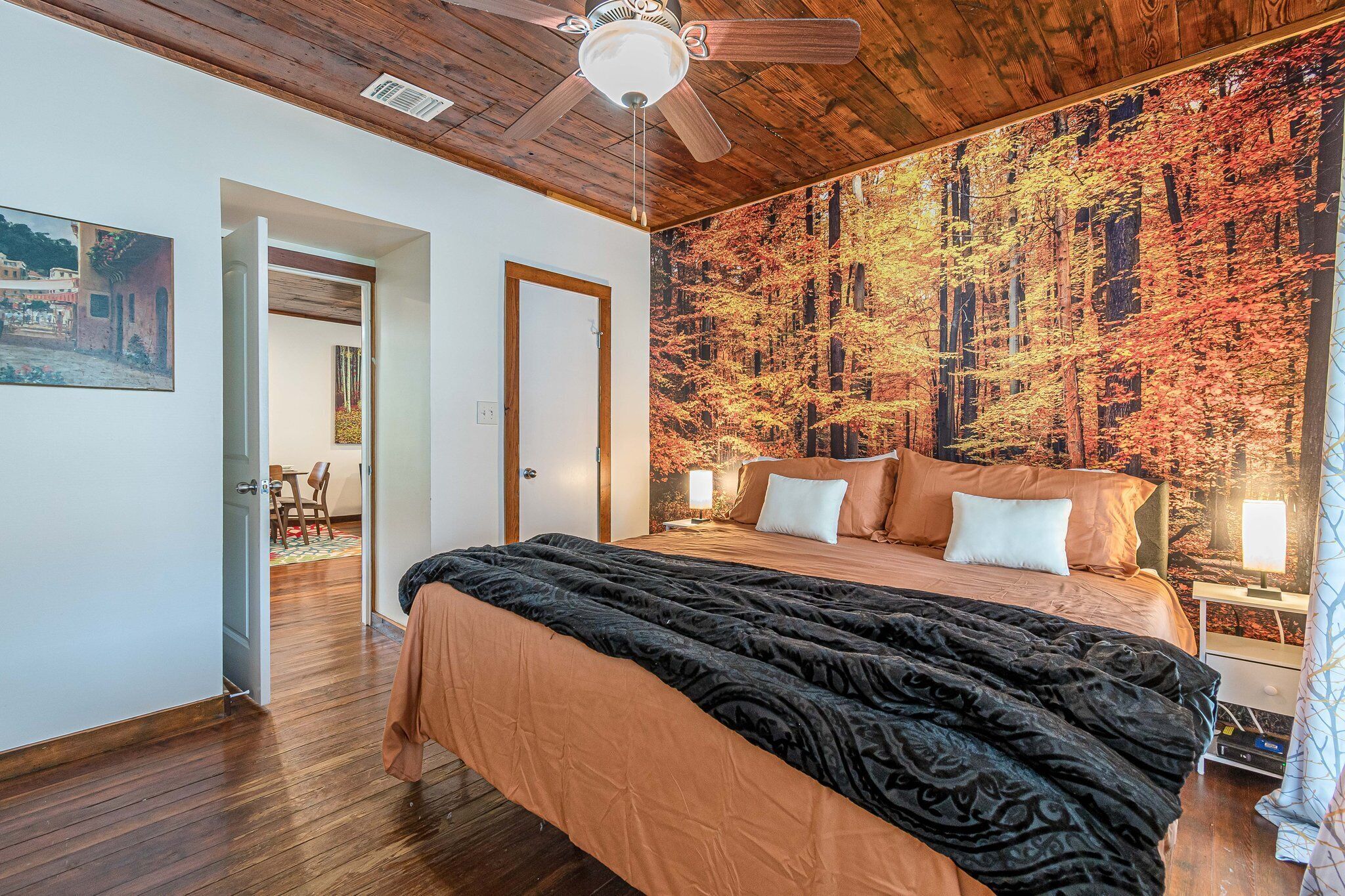 3 chambres, fer et planche à repasser, Wi-Fi, draps fournis