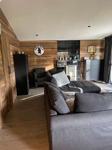 Discover our beautiful Chalet La Luna on recreation park Jocomo in the green nature