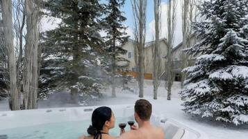 Family House | Outdoor spa tub