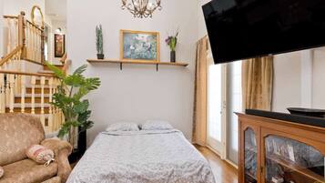 Family House | Iron/ironing board, free WiFi