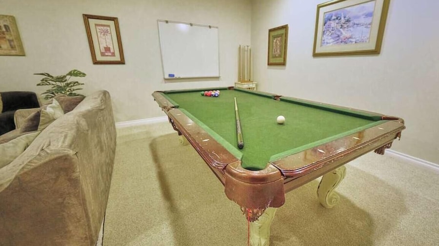 Arbour Crest by Grenadier Luxury suites