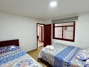3 間睡房、熨斗/熨衫板、上網、床單
