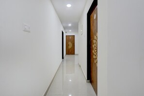 House | Interior - Deluxenest Guest House (Hyderabad)