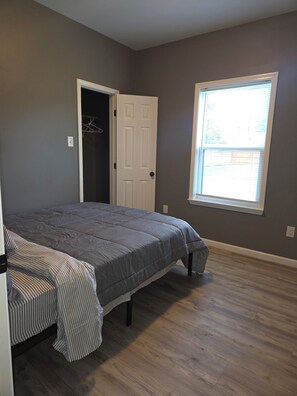 2 chambres, bureau, Wi-Fi gratuit