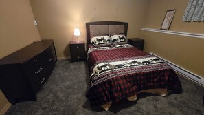 3 chambres, fer et planche à repasser, Wi-Fi gratuit, draps fournis
