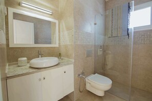Towels, soap, toilet paper - Villa céleste à Djerba - Private swimming pool 2' from the sea (Djerba)