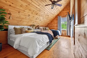 4 habitaciones, tabla de planchar con plancha, wifi y ropa de cama 