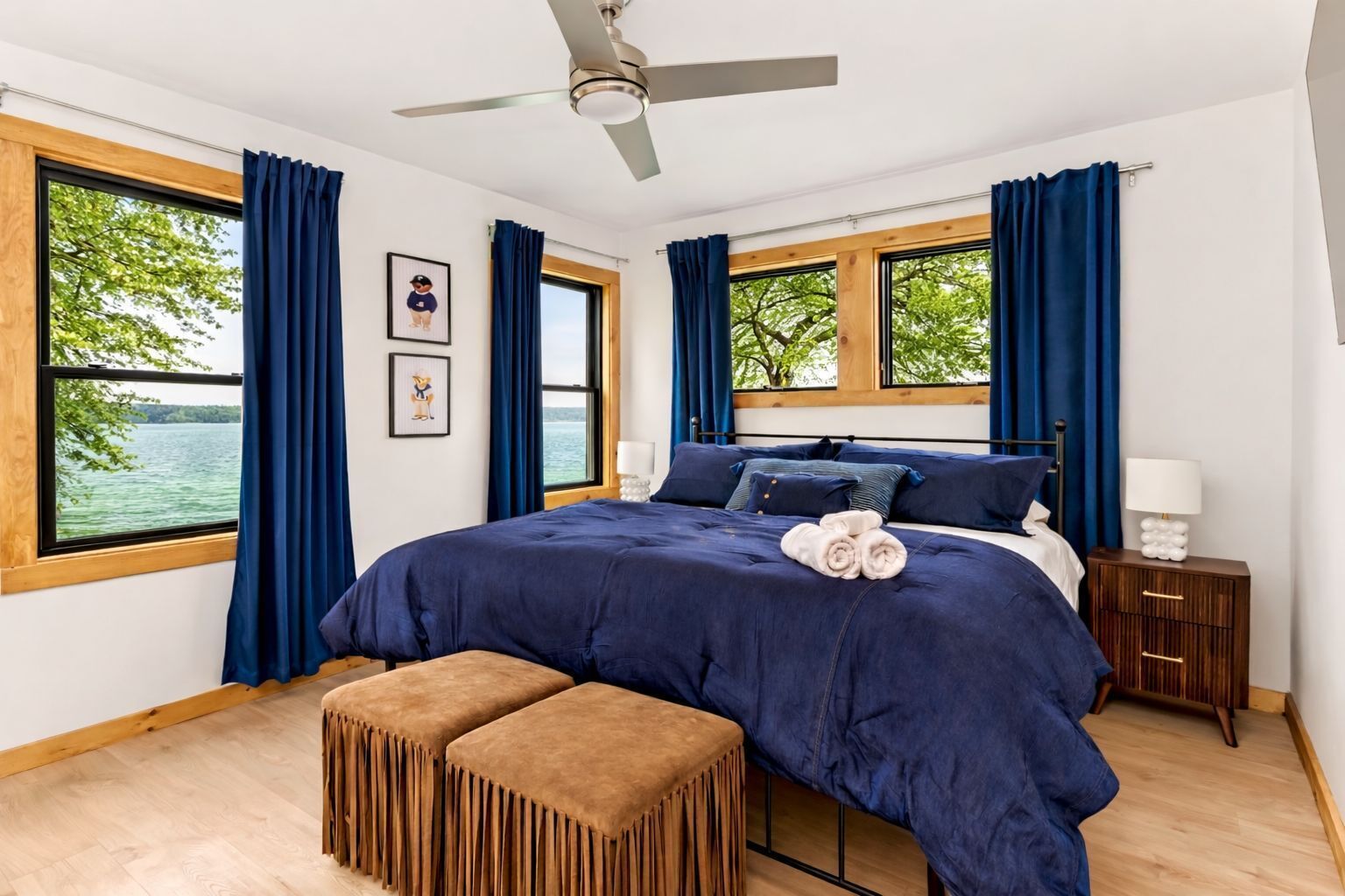 5 bedrooms, travel cot, WiFi, bed sheets