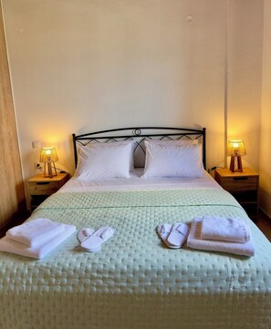 2 bedrooms, iron/ironing board, travel crib, free WiFi