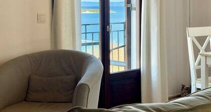 Mitzelitsa Guest House | Seaview Apartment|Stunning View | 4 Guests | Amaliapoli