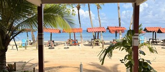 Vicina Maris Beach Lodge