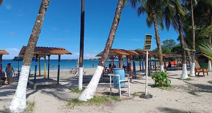 Vicina Maris Beach Lodge