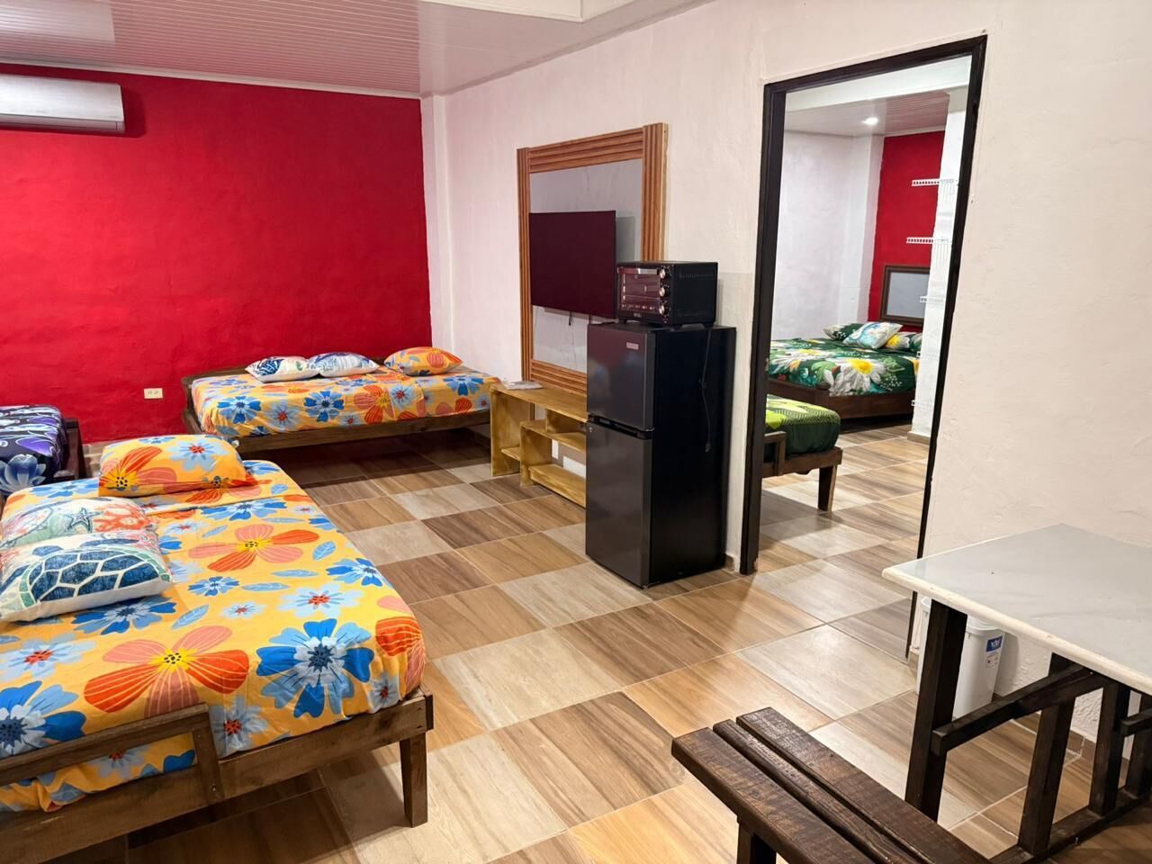 Habitación estándar | Caja fuerte, escritorio, espacio para trabajar con un portátil