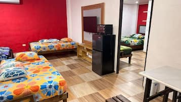 Standard Room | In-room safe, desk, laptop workspace, free WiFi