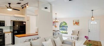 Perfect get away 3 mins away from the beach