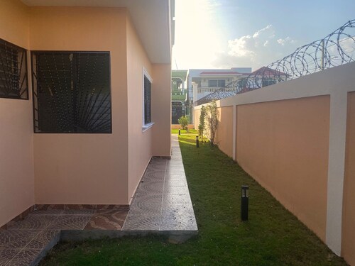 Large House With AC Wifi Parking Ideal for Families