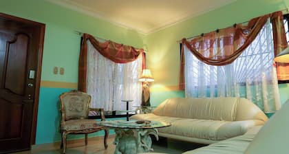 Large House With AC Wifi Parking Ideal for Families