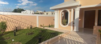 Large House With AC Wifi Parking Ideal for Families