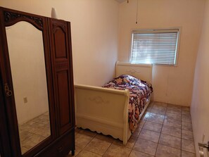 2 bedrooms, iron/ironing board, free WiFi, bed sheets - Turquoise country house in San Antonio de las Minas BC (Villa de Juárez)