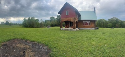 Eden’s Rest – Cozy 2BR Cabin in the Woods