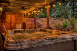 Terrace/patio - Luxury Mountain House|HotTub|Decks|Shuffleboard (Mineral Bluff)