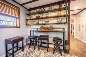 Interior - Lone Mountain View at Norris Lake! (New Tazewell)