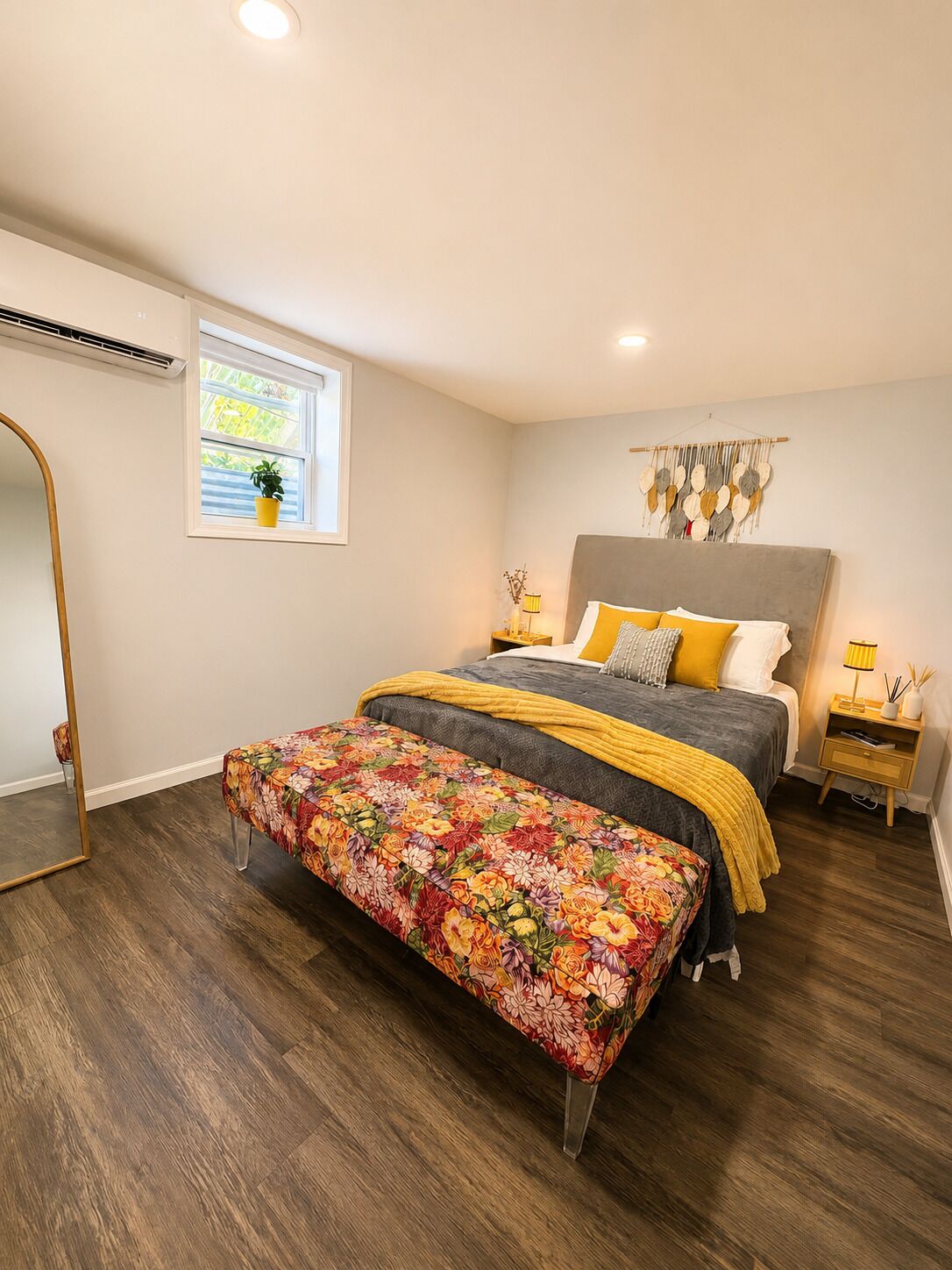 3 bedrooms, desk, iron/ironing board, WiFi