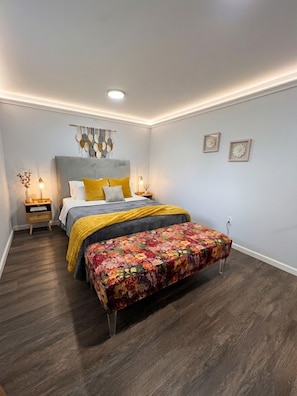 3 bedrooms, desk, iron/ironing board, WiFi