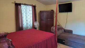 1 bedroom, iron/ironing board, free WiFi, bed sheets