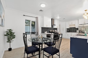 Dining - Stylish 3BR Pasadena Home w/ Yard Near Old Town (Pasadena)
