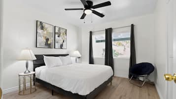 3 habitaciones, tabla de planchar con plancha, wifi y ropa de cama