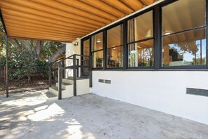 Terrace/patio - Stylish 3BR Pasadena Home w/ Yard Near Old Town (Pasadena)