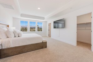 Room - Luxe Serenity: Pool, Spa, BBQ, FirePit, at TerraLago! (Indio)