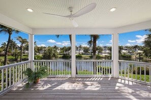 Property grounds - Boca Bay Kentia - 3 bed / 3 bath - 30 night minimum - Summer/Fall Pricing! (Boca Grande)