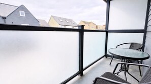 Apartment | 1 bedroom - 1 BR Apart 14 min Walk to Tattersalls EV Charging (Newmarket)