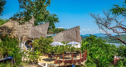 Experience Coastal Bliss in Isla Navidad - Stunning Waterviews
