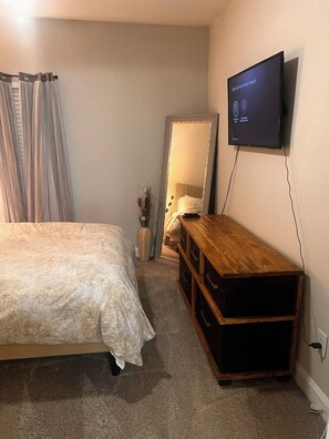 1 habitación, escritorio, wifi y ropa de cama 