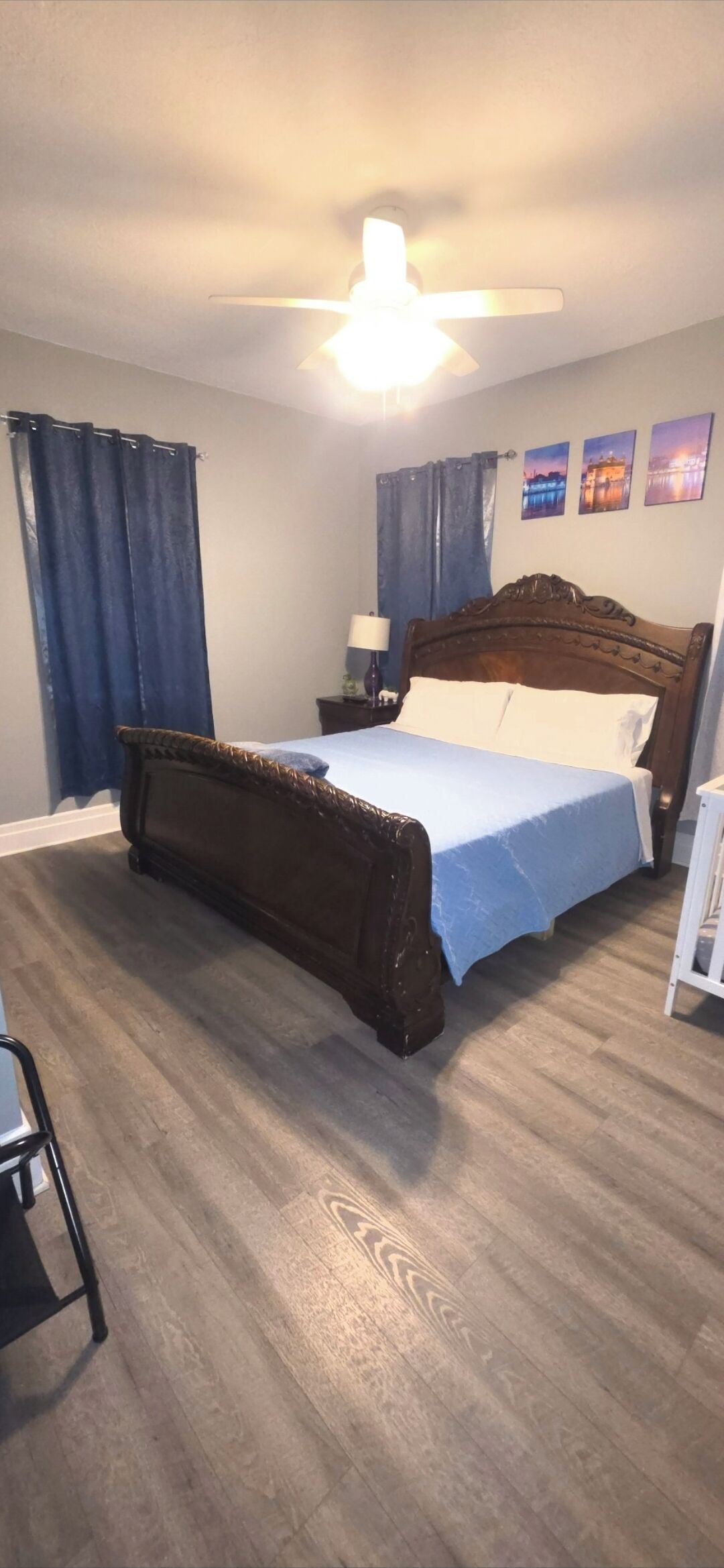 3 slaapkamers, een strijkplank/strijkijzer, gratis wifi, beddengoed