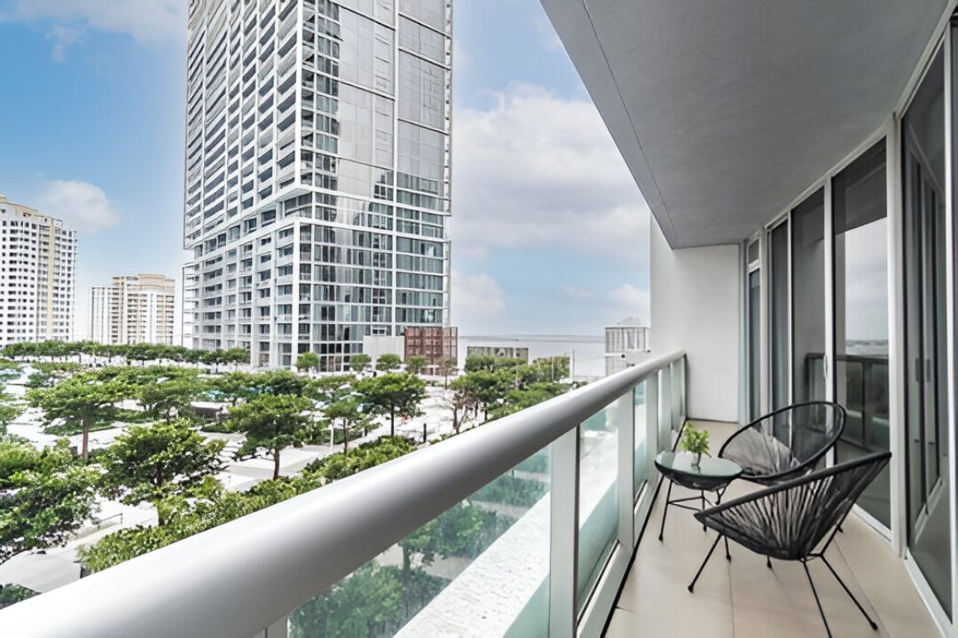 Family Suite, Balcony, City View | Property grounds
