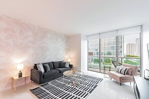 Family Suite, Balcony, City View | Living area - The Brickell Suites - W Miami (Miami)