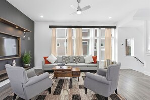 Living area - 4011 Ward (Houston)