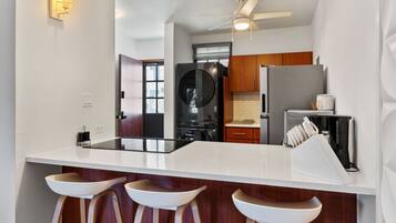 Microwave, oven, stovetop, coffee/tea maker