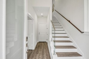 Interior - 6721 St Augustine (Houston)