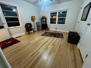 Interior - Surrounded by Magnolias in Charming Old Chattanooga Neighborhood (Chattanooga)