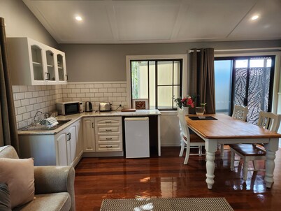 Hillside Hideaway - your base for the region