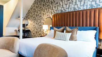 Luxury House, 5 Bedrooms, Non Smoking, Pets Allowed