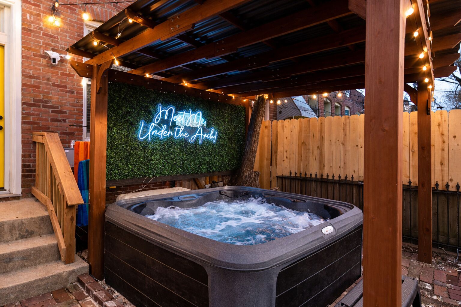 مغطس سبا خارجي