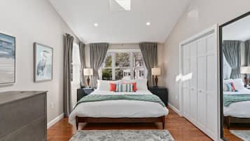 5 bedrooms